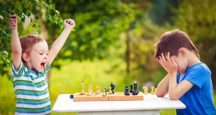 Let chess and checkers make your kids smarter